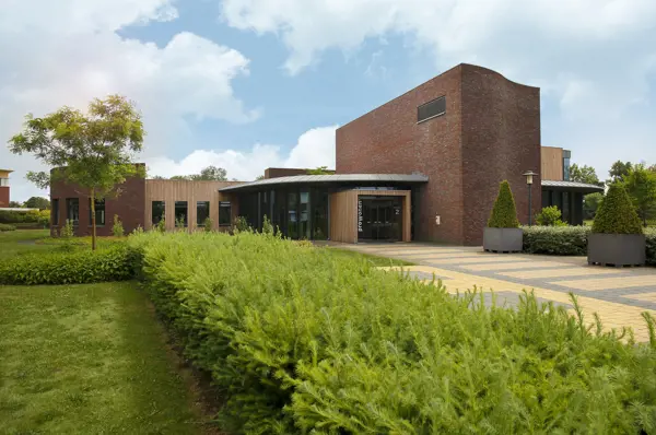 Umbraco.Cms.Core.Models.MediaWithCrops`1[Umbraco.Cms.Web.Common.PublishedModels.Image]